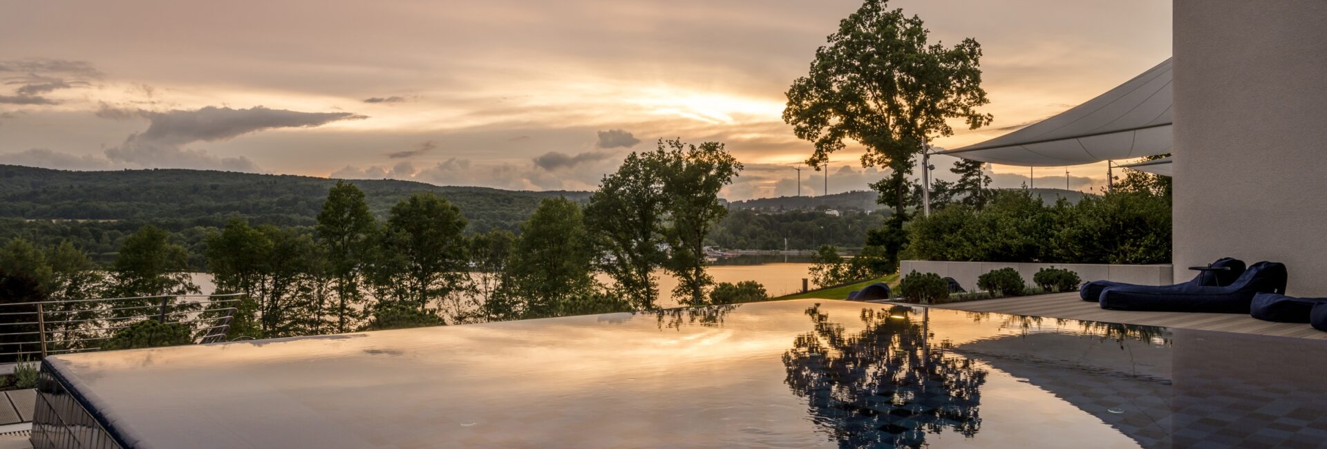 Infinitypool_Seezeitlodge-Hotel-Spa