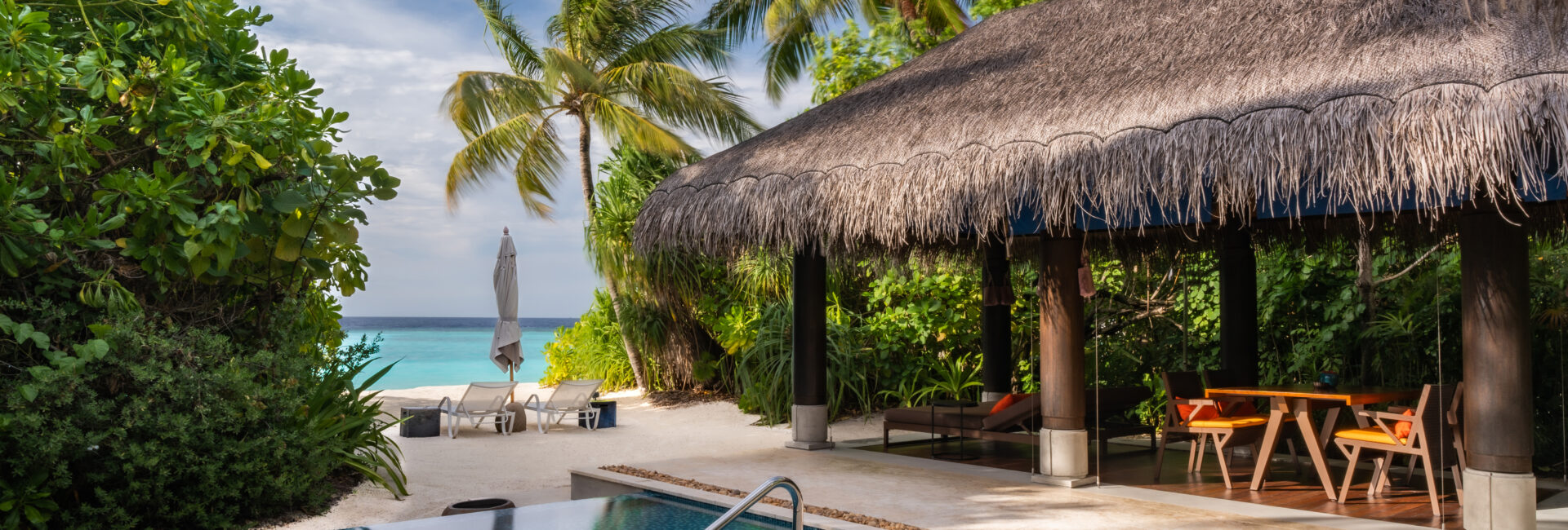 Veela-Beach Pool Villa - Exterior