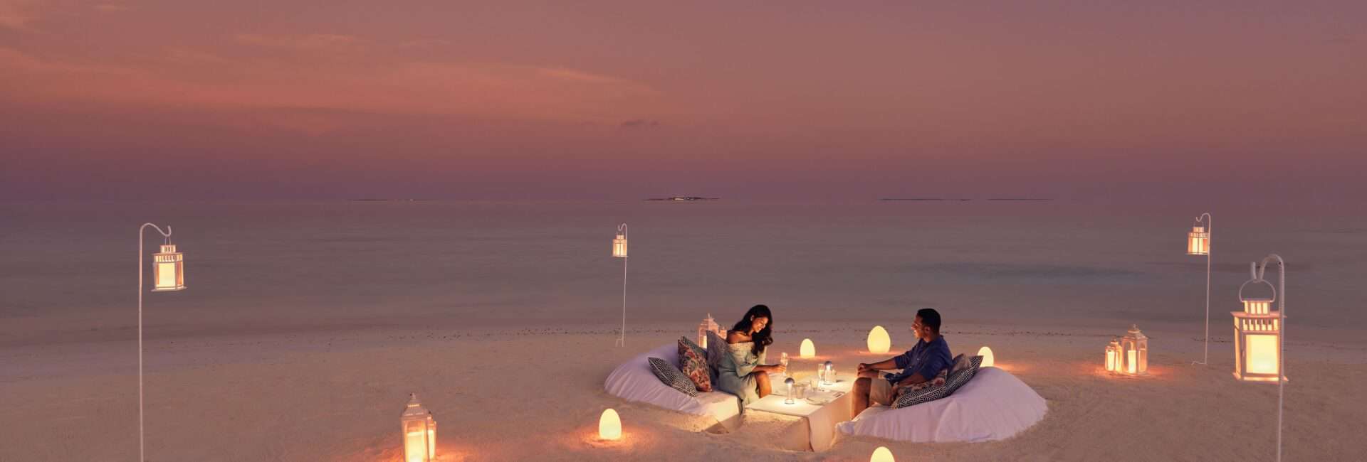 Jumeirah Maldives_High_resolution_300dpi-Jumeirah Maldives - Sand-carved Romantic Dinner 2