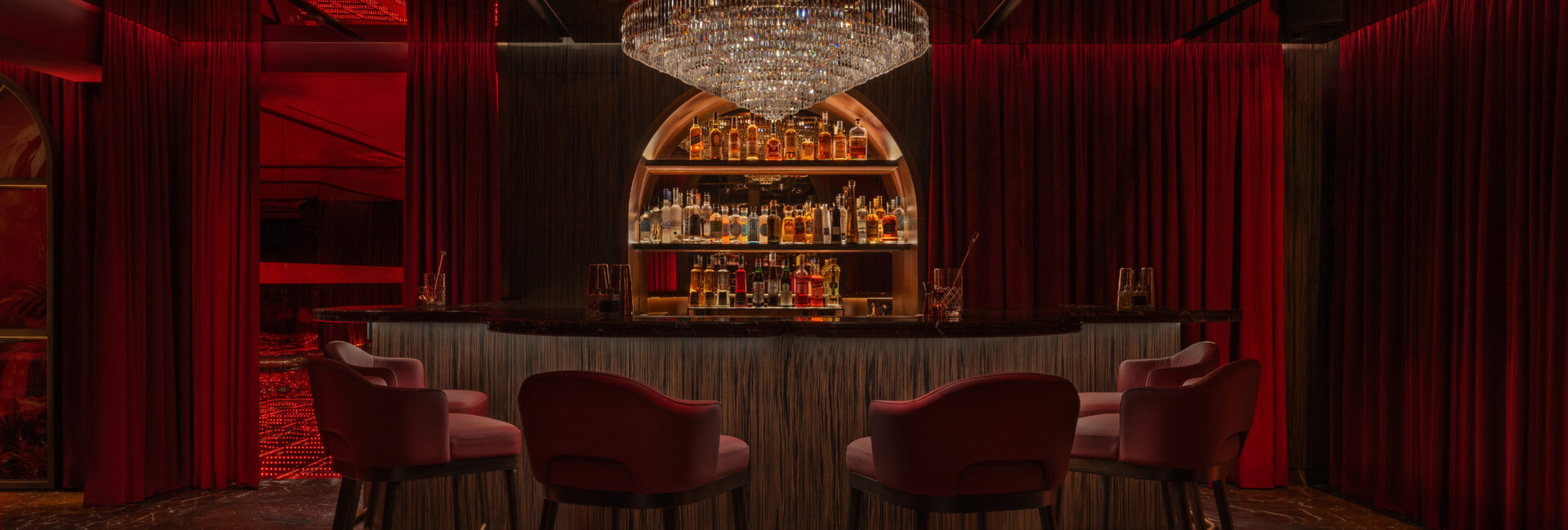 DelanoDubai_Rose-Bar-