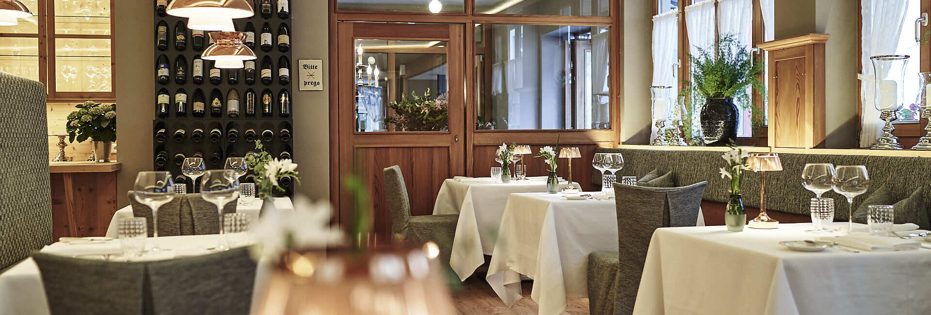 Golde Rose Karthaus// Dining